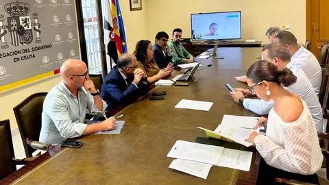 Reuni&oacute;n en la Delegaci&oacute;n del Gobierno