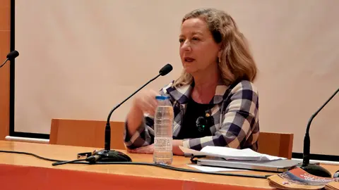 Ana Oramas, viepresidenta del Parlamento de Canarias, durante su intervenci&oacute;n en el foro 'Ceuta &iquest;qu&eacute; futuro queremos?' /Laura Ortiz