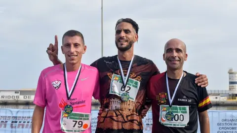 Podio masculino en el trail 'La Fortaleza'. Foto: Rafa B&aacute;ez