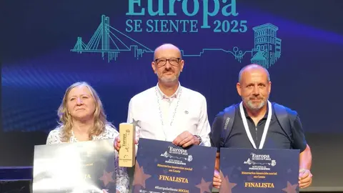 Andr&eacute;s Matres, Gabriel Fortes y Carmen Sevilla&nbsp;; ganadores de la tercera edici&oacute;n del concurso #EuropaSeSienteSocial 2025