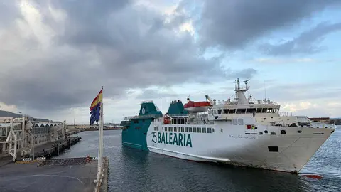 Balearia / Alma Palomino