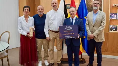 El presidente Juan Vivas recibe al equipo de Procesa