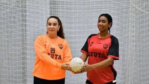 Alba S&aacute;nchez y Elisabeth Adongo, nuevas jugadoras del Balonmano Ram&oacute;n y Cajal