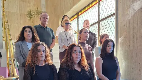 Minuto de silencio en la Delegaci&oacute;n del Gobierno