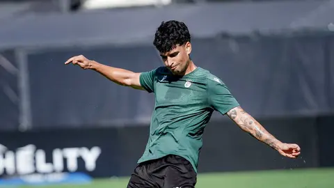 Andy Escudero, jugador de la AD Ceuta FC. Foto: Zaki / AD Ceuta FC