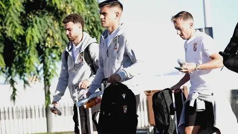 Los jugadores del Ceuta durante el viaje a Le&oacute;n. Foto: Zaki