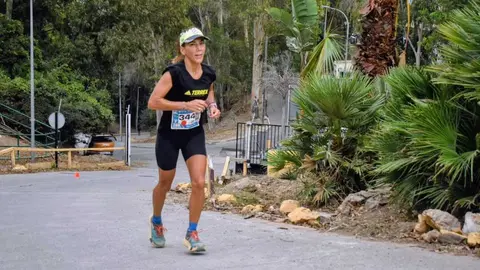 Mar&iacute;a Boh&oacute;rquez, ganadora en la modalidad de 16 kil&oacute;metros en Sierra Bullones. Foto: Rafa B&aacute;ez.