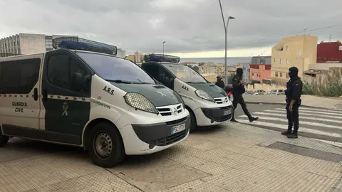 Operaci&oacute;n de la Guardia Civil contra el tr&aacute;fico de personas / Mohamed Ettouileb