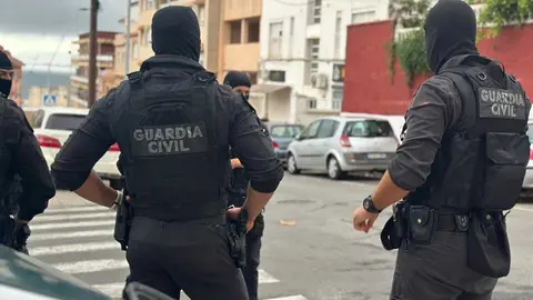 Operaci&oacute;n de la Guardia Civil contra el tr&aacute;fico de personas / Mohammed Ettouileb