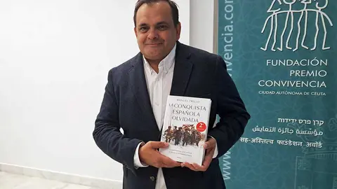 Manuel Trillo, ganador del Premio Fern&aacute;ndo de Leyba / C&eacute;sar Mart&iacute;n