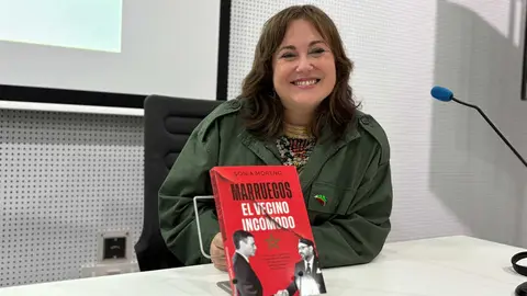 Sonia Moreno presenta 'Marruecos, el vecino incom&oacute;do' / Alma Palomino