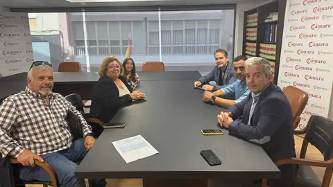 Reuni&oacute;n de la C&aacute;mara de Comercio con las Autoescuelas de Ceuta
