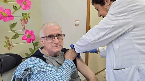 Equipo de Salud P&uacute;blica, en el Centro del Mayor de Cruz Roja