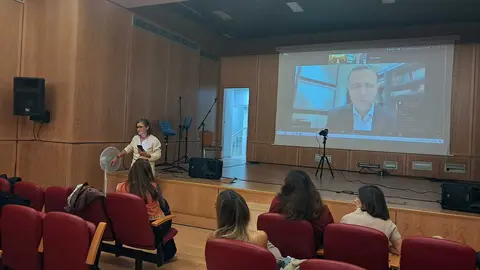 Charla sobre Salud mental infanto-juvenil / C&eacute;sar Mart&iacute;n
