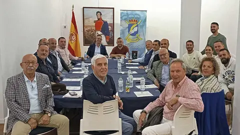Un caf&eacute;, un libro