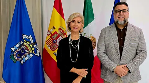 La Casa de Ceuta en Melilla particip&oacute; en la presentaci&oacute;n del libro 'Donde habita el infinito'