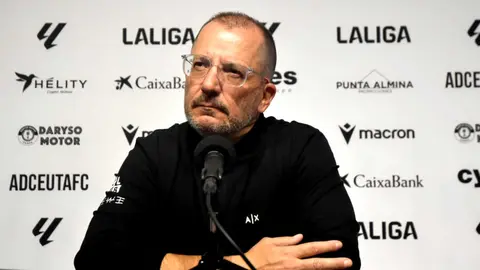 Jos&eacute; Juan Romero en la sala de prensa del Alfonso Murube. Foto: Rafa B&aacute;ez