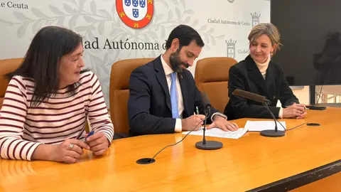Ciudad, CECE y patronal de constructores firman el acuerdo por el que se crea una plataforma con precios de referencia en materiales y mano de obra adaptados a la realidad local