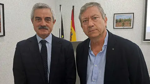 Francisco Gil, director del SEPE (Izda) y Alejandro Parodi, director del COE (Dcha) / C&eacute;sar Mart&iacute;n
