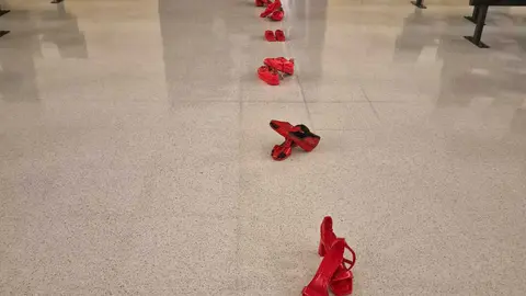 Exposici&oacute;n contra la violencia de g&eacute;nero en Fuerte Mendizaval
