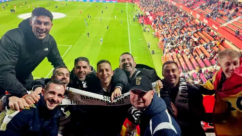 Afici&oacute;n de la AD Ceuta FC en Granada