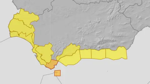 Tormentas y riesgos de inundaciones: Ceuta entra en alerta naranja por lluvias torrenciales / AEMET