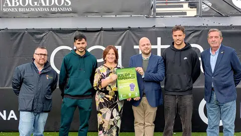 La Fundaci&oacute;n de la AD Ceuta FC quiere llenar el Murube de 'Kilos de esperanza'. Foto: Rub&eacute;n B&aacute;ez