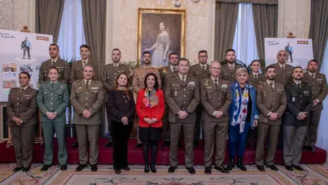El Ej&eacute;rcito de Tierra homenajea a sus militares m&aacute;s ejemplares bajo el lema 'Siempre disponibles'