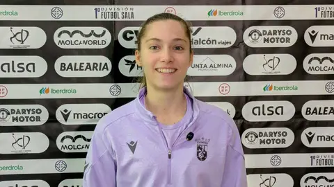 Claudia Navas, jugadora de la AD Ceuta FC femenina. Foto: Rafa B&aacute;ez
