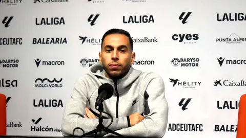 Anuar Tuhami, jugador de la AD Ceuta FC. Foto: Rafa B&aacute;ez