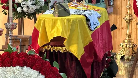 El Tercio Duque de Alba 2&ordm; de La Legi&oacute;n rinde honores al Capit&aacute;n &Aacute;lvaro Garc&iacute;a. Foto: Mohamed Ettouileb