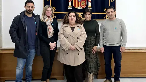 Los representantes de MUD junto a la delgada del Gobierno _ MUD