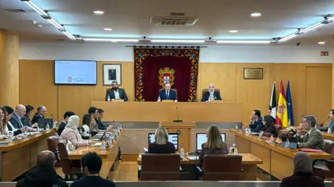El sal&oacute;n de plenos del Palacio de la Asamblea acoge la sesi&oacute;n propositiva correspondiente al mes de enero / Alma Palomino