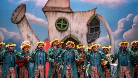 'La Hip&oacute;crita' durante su actuaci&oacute;n en el Gran Teatro Falla / Portal de C&aacute;diz