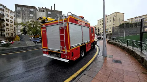 Los Bomberos act&uacute;an este lunes en la zona del Roc&iacute;o _ Laura Ortiz