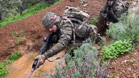 Curso de asalto a posiciones defensivas del Tercio Duque de Alba 2&ordm; de La Legi&oacute;n