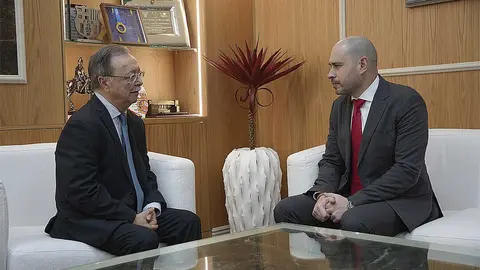 Encuentro institucional entre el nuevo delegado del Gobierno, Miguel &Aacute;ngel P&eacute;rez Triano, y el presidente de la Ciudad, Juan Vivas