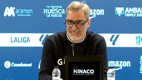 Jon P&eacute;rez Bolo, entrenador de la SD Huesca 