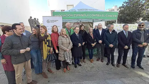Humanizar el C&aacute;ncer / C&eacute;sar Mar&iacute;a Mart&iacute;n Alcaide