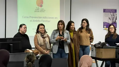 Adicciones en adolescentes: madres ceut&iacute;es reciben formaci&oacute;n clave / Ciudad Aut&oacute;noma
