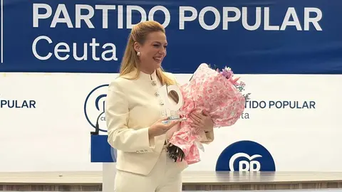 Nazaret Compaz, premio a la Mujer 10 del Partido Popular / Alma