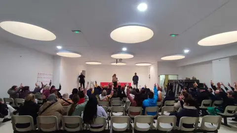 Asamblea en la que se determin&oacute; la desconvocatoria de la huelga