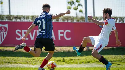 El filial de la AD Ceuta FC cae en Sevilla y suma su segunda derrota consecutiva