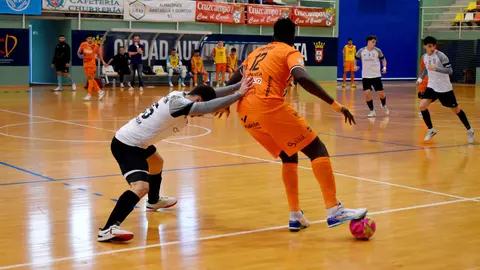 Encuentro entre la Sociedad Deportiva Uni&oacute;n &Aacute;frica Ceut&iacute; y el Reyco Burela. Foto: Rafa B&aacute;ez
