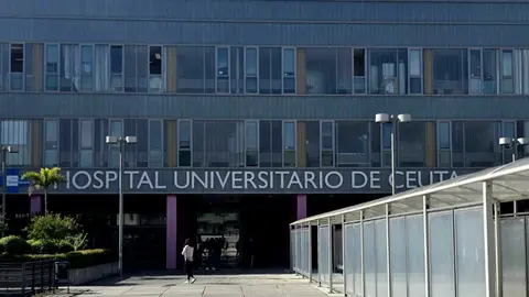 Hospital Universitario / Laura Ortiz