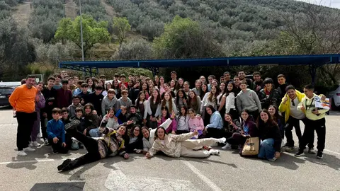 Campamento de la Casa de la Juventud camino de Sierra Nevada