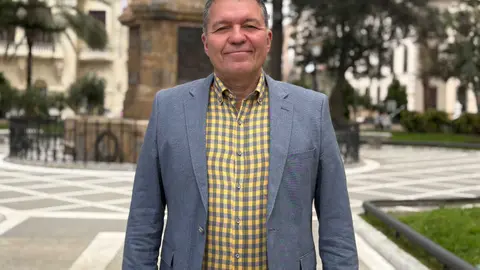 Enrique Roviralta, presidente del Sindicato M&eacute;dico de Ceuta / Alma Palomino