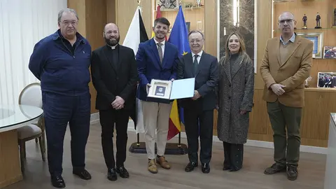 Recepci&oacute;n a Ad&aacute;n del Campo, pregonero de la Semana Santa 2026