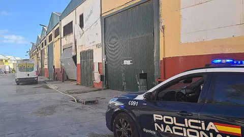 Naves del Tarajal que ocultaban el narcot&uacute;nel / C&eacute;sar Mart&iacute;n