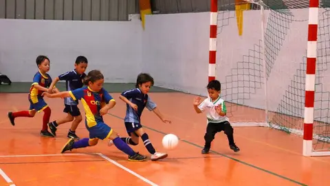 Los m&aacute;s peque&ntilde;os de la RFFCE inician este lunes la competici&oacute;n de F&uacute;tbol Sala